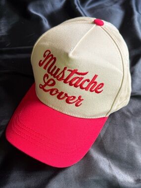 Mustache lover hat